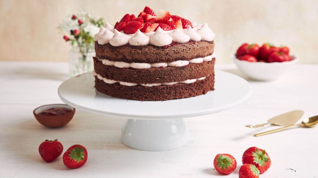chocolate-covered strawberry cake